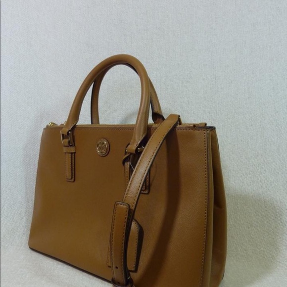 Tory Burch Robinson Handbag - Picture 8 of 8